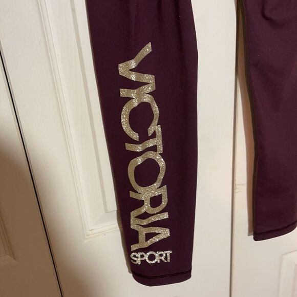 Victoria Sport Limited Edition Knockout Leggings M - Picture 11 of 16